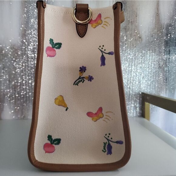 Coach Garden/Veggie Print Dempsey Carryall - Picture 7 of 12